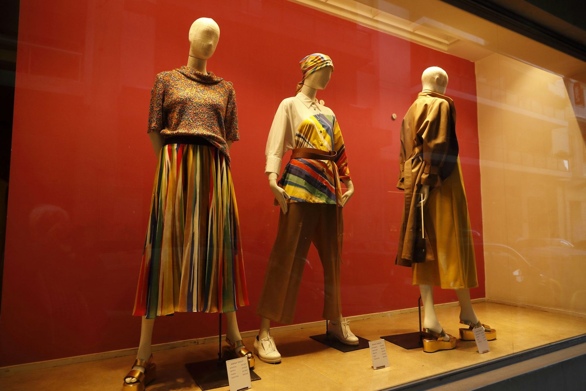 Reviving Vintage: How Classic Styles Shape Modern Fashion in 2025