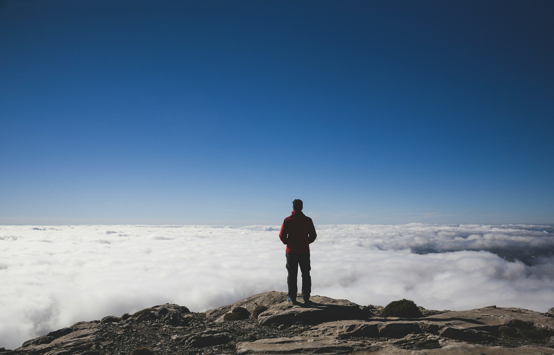 Unlocking Career Opportunities in Remote Team Leadership: A Comprehensive Guide