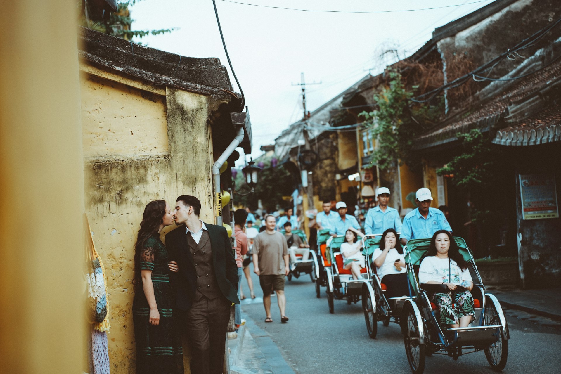 Immersive Journeys: Experiential Travel with Local Communities